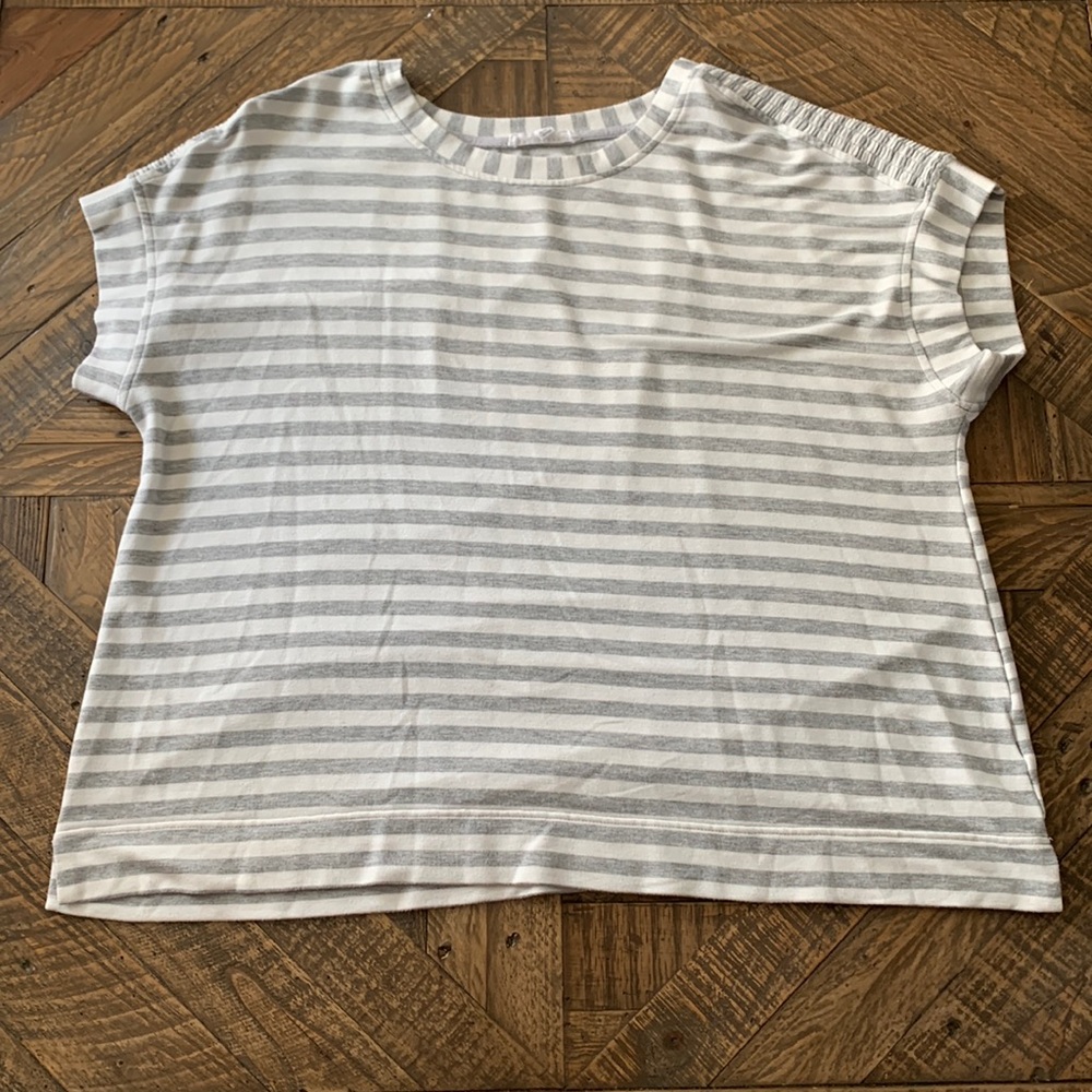 Size 1x Jane + Delaney tee
